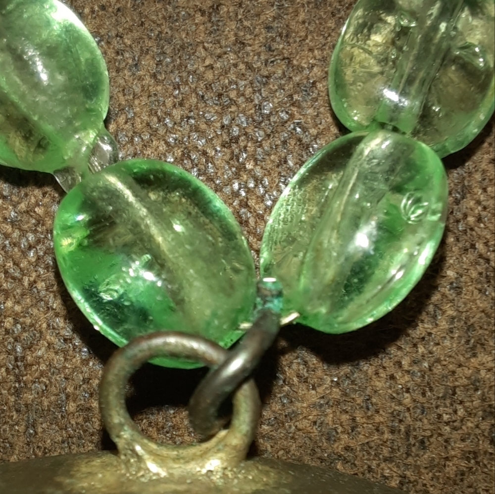 Pottery shard pendant on beaded necklace toggle clasp green and white - Picture 12 of 15
